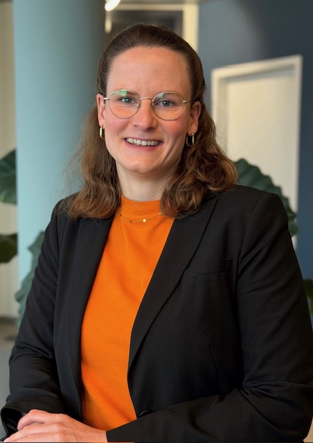 Frau Verena Nettesheim